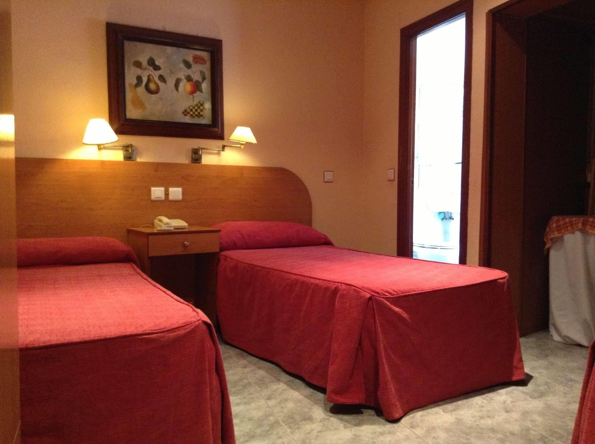 Hostal Santa Marta Aranjuez Eksteriør bilde